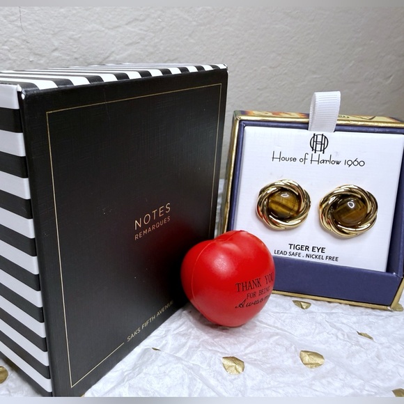 Gift set: Saks 5th Avenue Notepads and Pen + House of Harlow Tiger Eye Earrings - Picture 5 of 9